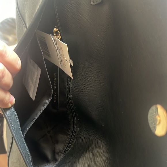 MICHAEL Michael Kors - Picture 7 of 11